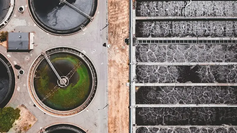 Settling tanks at a water treatment works, from above