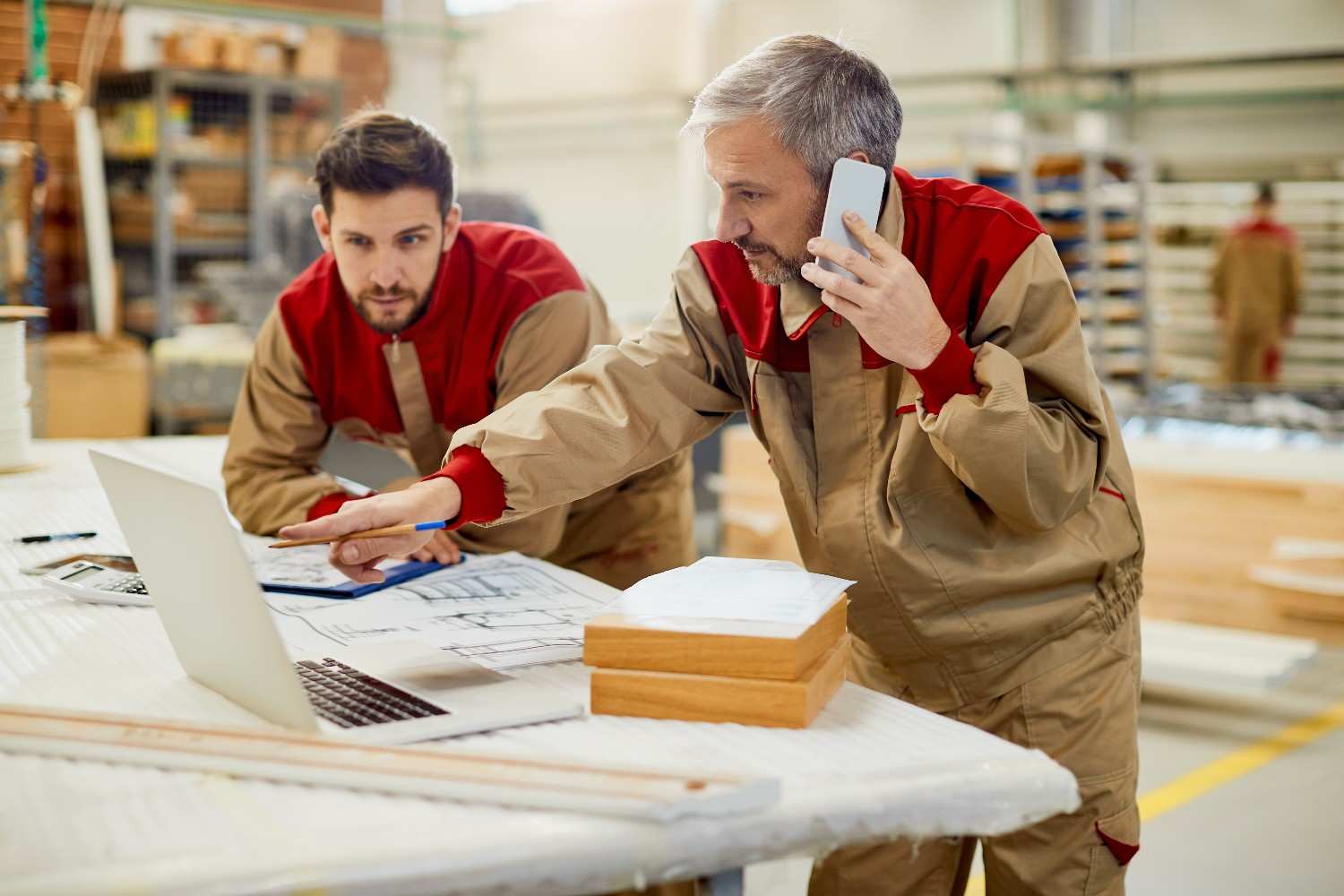 Why Your Field Service Team Is Losing Productivity - and How to Improve It